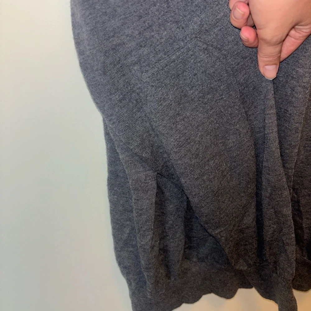 Vince | Gray Wool Elbow Patch V-neck Sweater Sz L